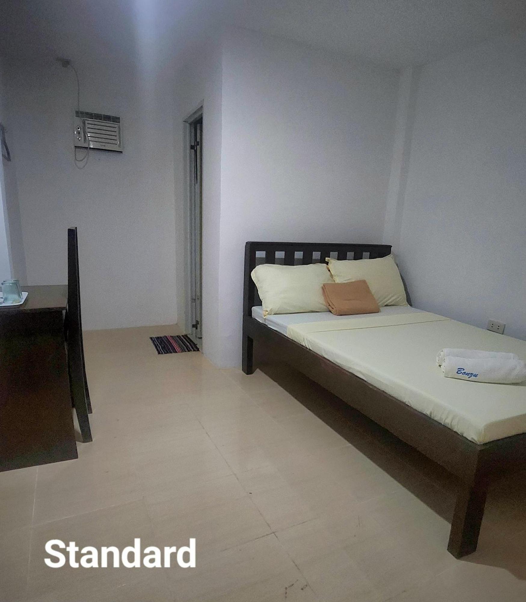 Bonzu Homestay General Luna  Exterior photo